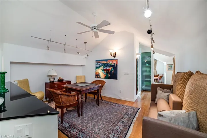 883  Galleon  DR, Naples, FL 34102