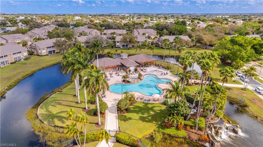 Pool and Clubhouse