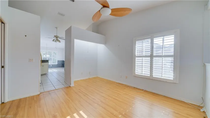 Den - Flex Space off Kitchen