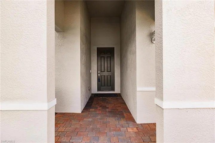 3800  Crosswater  DR, North Fort Myers, FL 33917