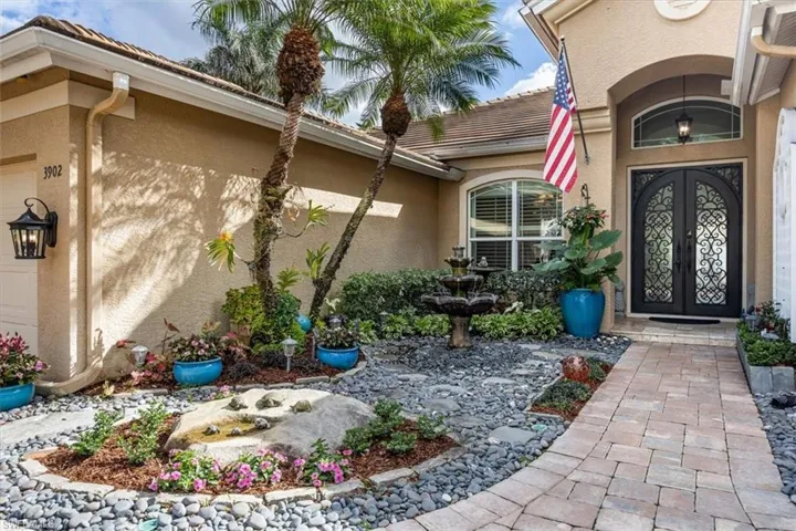3902  Midshore  DR, Naples, FL 34109
