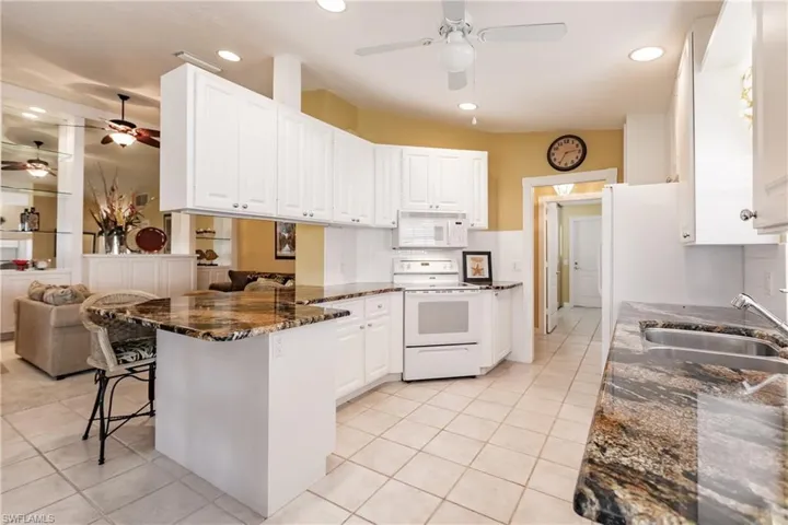 4994  Ventura  CT, Naples, FL 34109