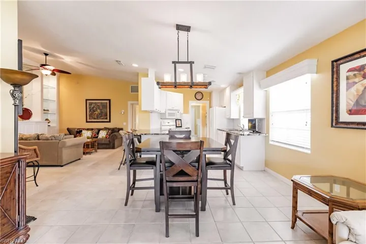4994  Ventura  CT, Naples, FL 34109