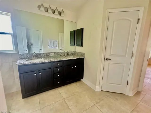 Owner's Bathroom