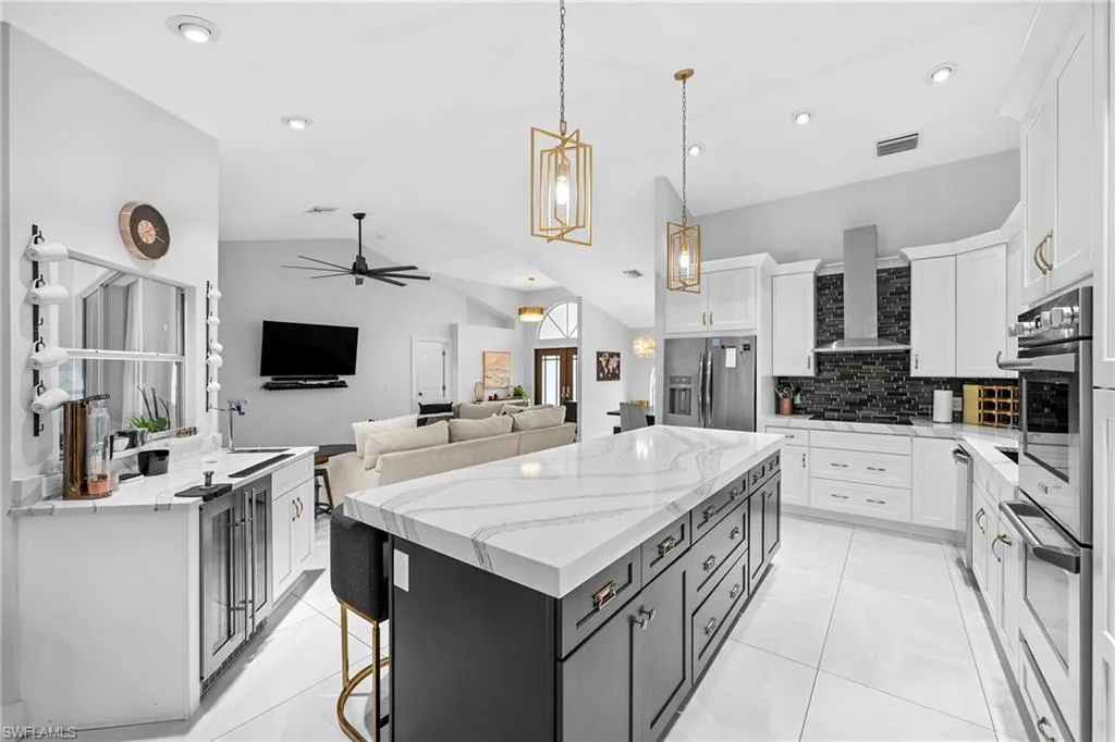 8139 Las Palmas WAY, Naples, FL 34109,224089642