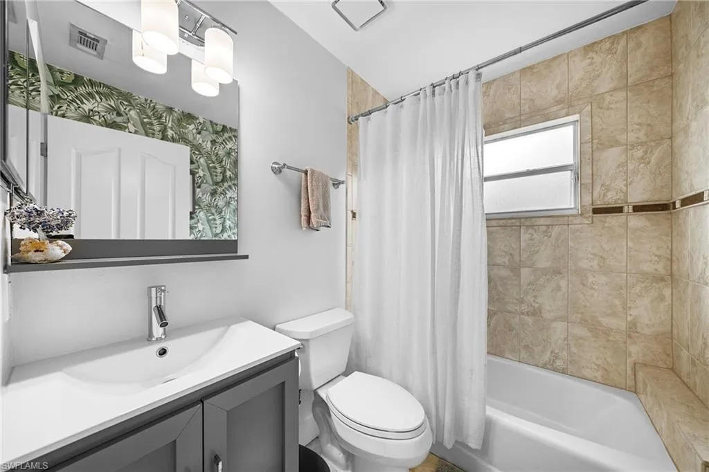 8139 Las Palmas WAY, Naples, FL 34109,224089642