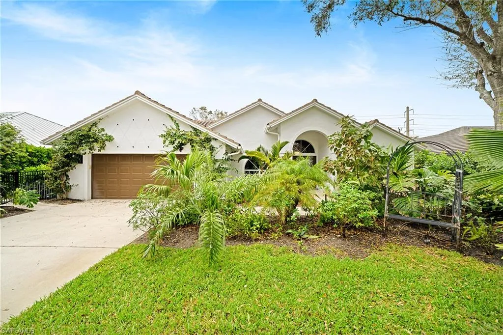 8139 Las Palmas WAY, Naples, FL 34109,224089642