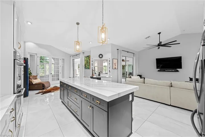 8139 Las Palmas WAY, Naples, FL 34109,224089642