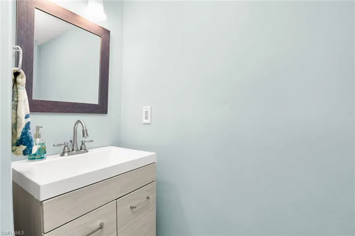 87 Collier Blvd J18, Marco Island, Florida 34145