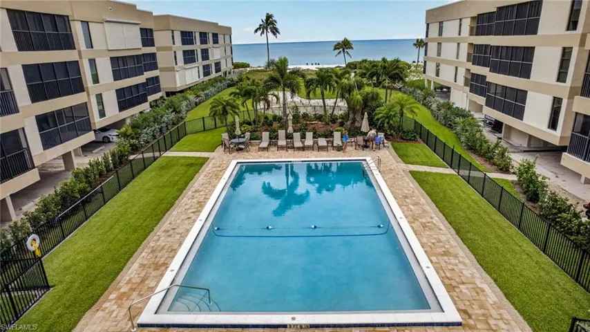 2721 W Gulf Dr 108, Sanibel, Florida 33957