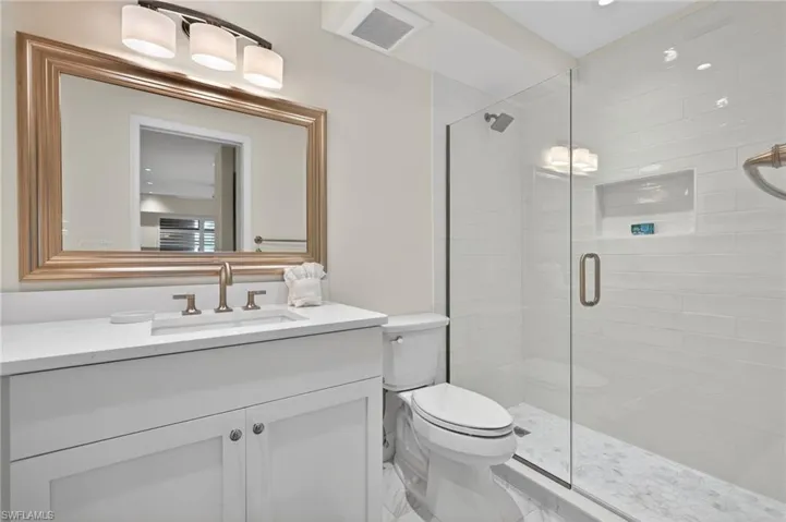 2721 W Gulf Dr 108, Sanibel, Florida 33957