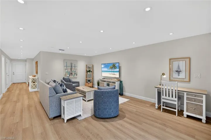 2721 W Gulf Dr 108, Sanibel, Florida 33957