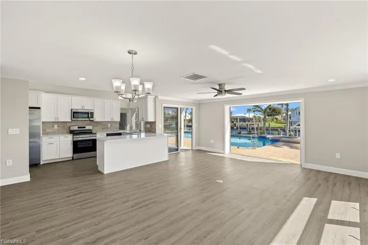 780 Beach Rd, Sanibel, Florida 33957