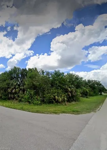 6045  Laurelwood  DR, Fort Myers, FL 33905