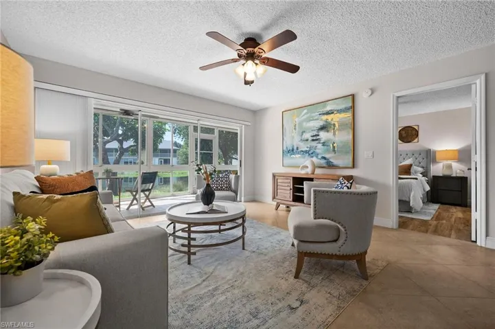 1350  Yesica Ann  CIR, Naples, FL 34110