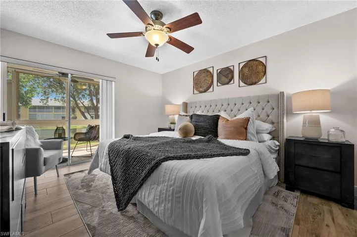 1350  Yesica Ann  CIR, Naples, FL 34110