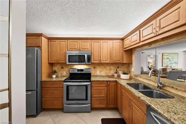 1350  Yesica Ann  CIR, Naples, FL 34110