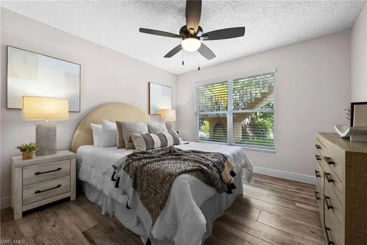 1350  Yesica Ann  CIR, Naples, FL 34110