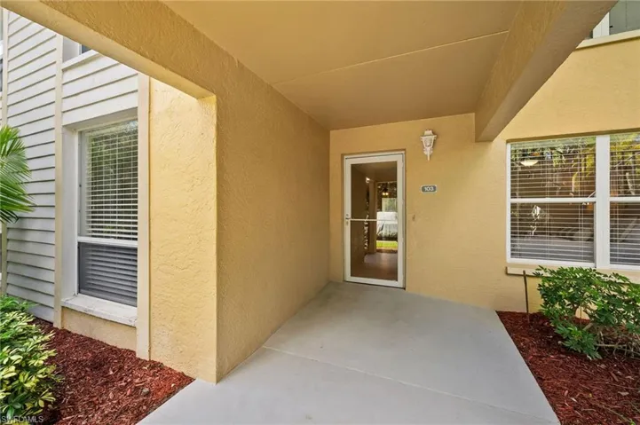 1350  Yesica Ann  CIR, Naples, FL 34110
