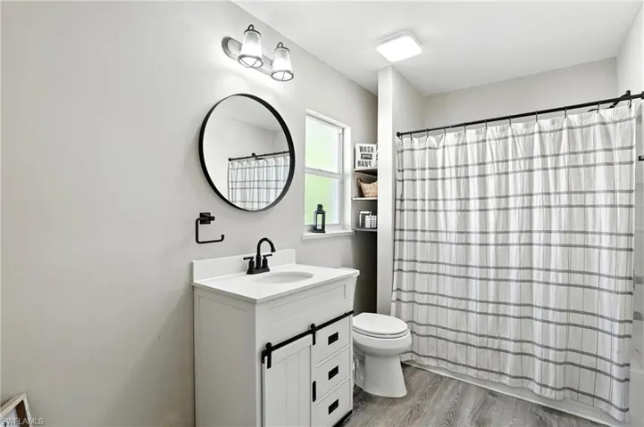4108  4th NE AVE, Naples, FL 34120