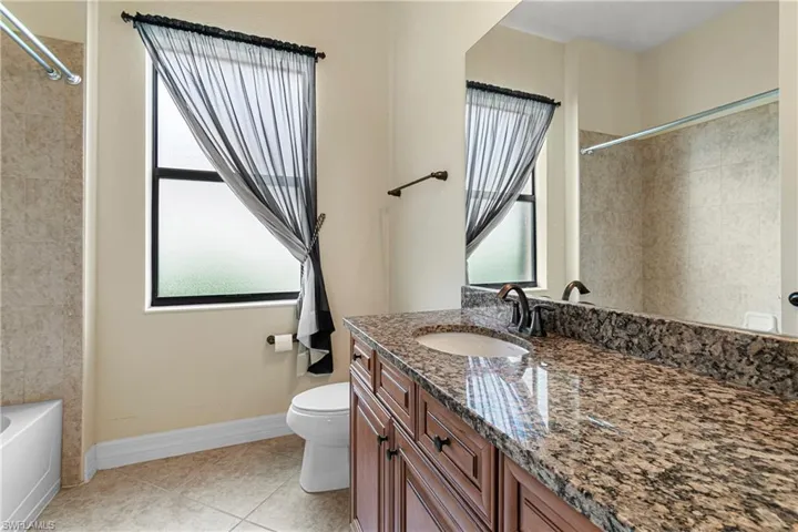 11326  Bluff Oak  LN, Fort Myers, FL 33912