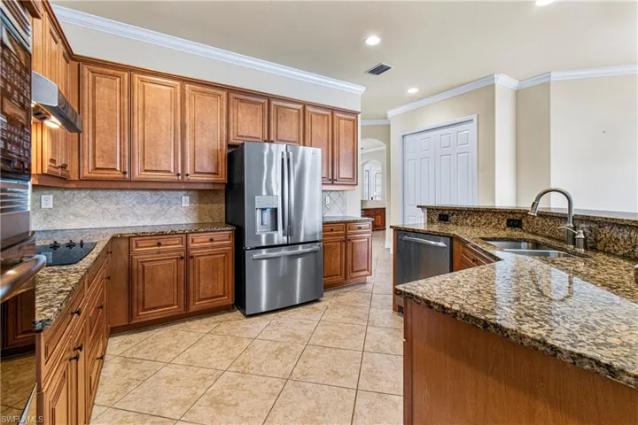 11326  Bluff Oak  LN, Fort Myers, FL 33912