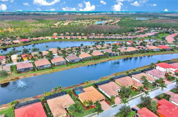 11326  Bluff Oak  LN, Fort Myers, FL 33912