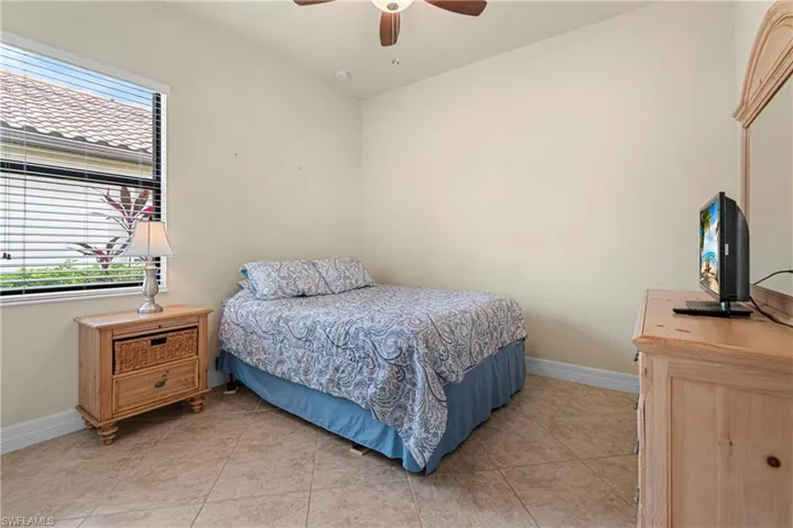 11326  Bluff Oak  LN, Fort Myers, FL 33912