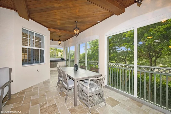 Lanai with Barbecue Area