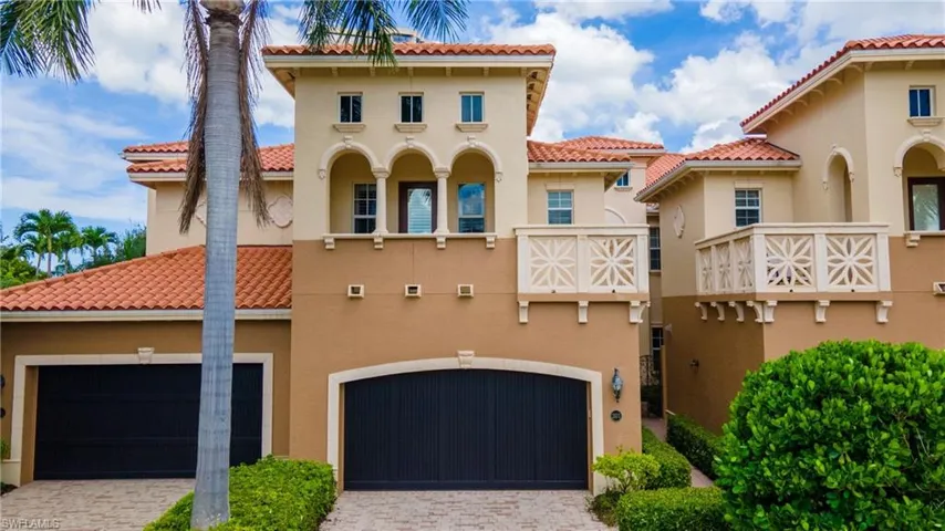 Front of Villa with Balcony