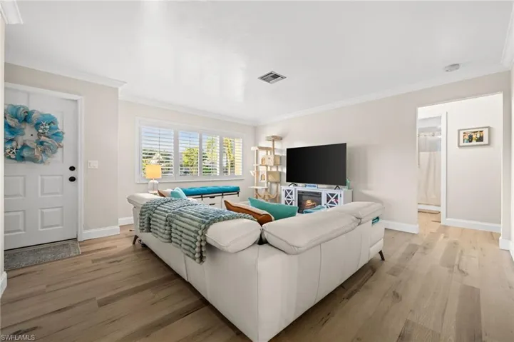 Easy entry. Easy to settle in this move-in ready home.