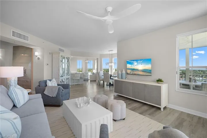 300  Dunes  BLVD, Naples, FL 34110