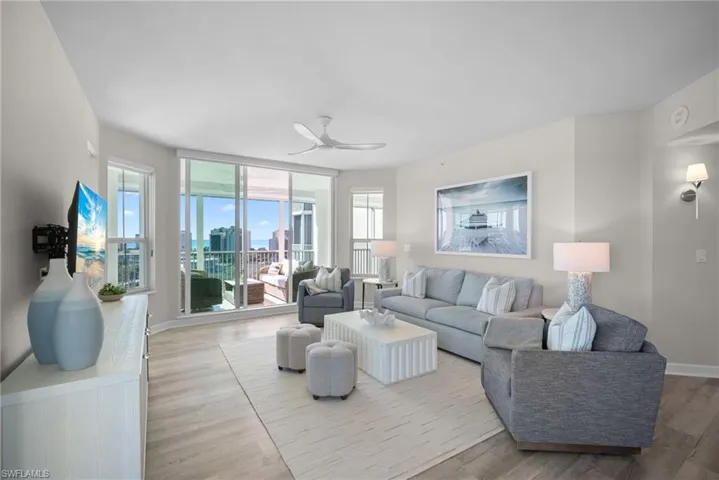 300  Dunes  BLVD, Naples, FL 34110