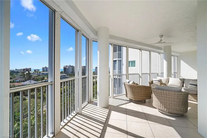 300  Dunes  BLVD, Naples, FL 34110