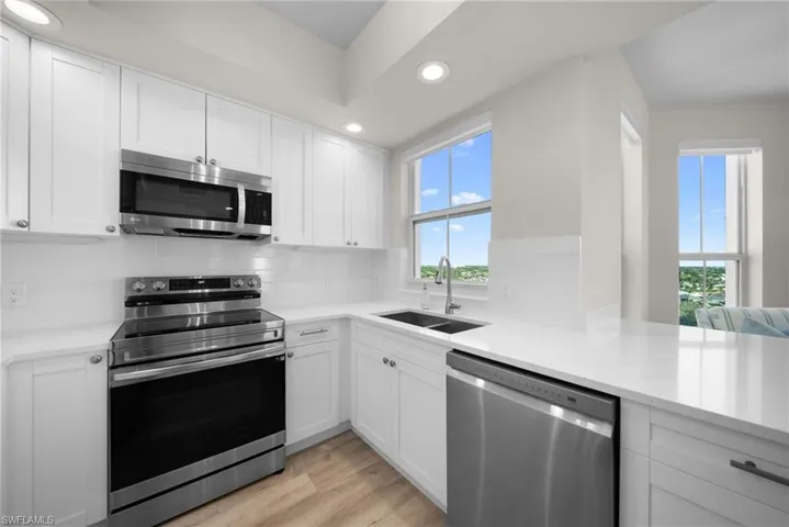 300  Dunes  BLVD, Naples, FL 34110
