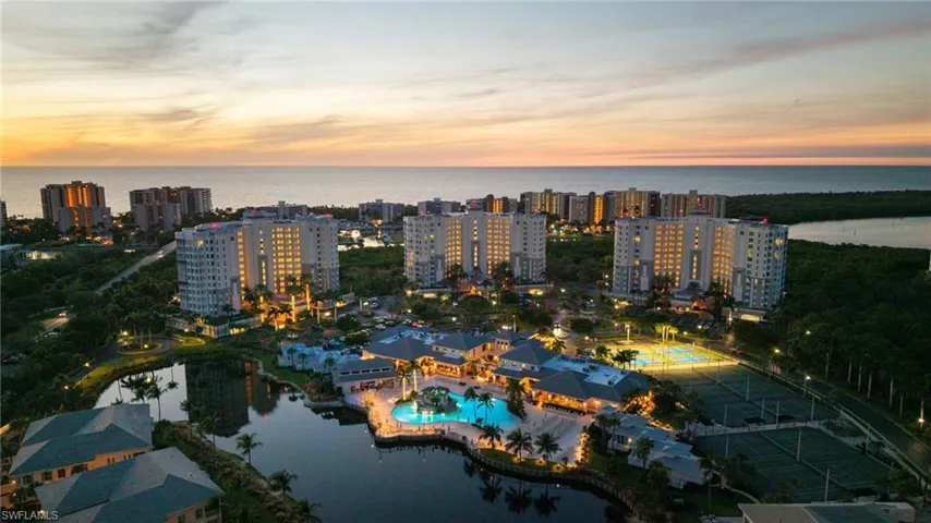 300  Dunes  BLVD, Naples, FL 34110