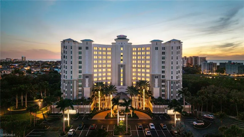 300  Dunes  BLVD, Naples, FL 34110