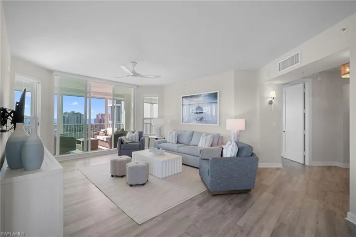 300  Dunes  BLVD, Naples, FL 34110