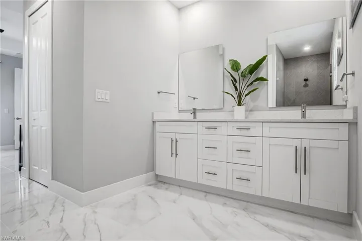 3380 31st Ave Ne, Naples, Florida 34120