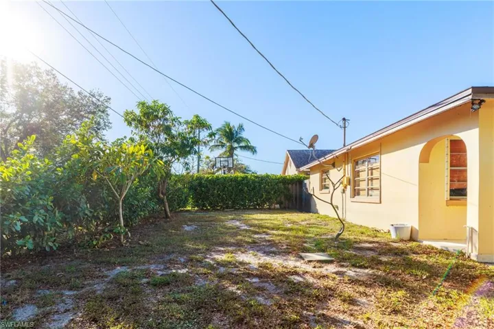 2975 14th St N, Naples Fl 34103