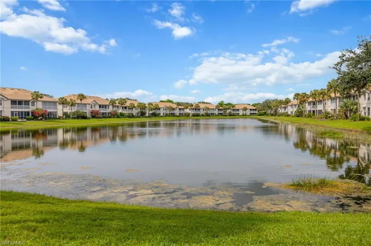 7702 Gardner Dr 102, Naples, Florida 34109