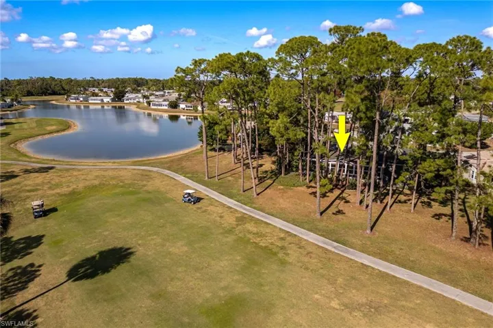 Beautiful setting - Lake and Golf views