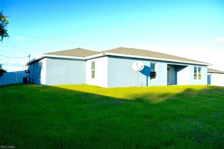 9006 Bamboo Cir, Labelle, Florida 33935