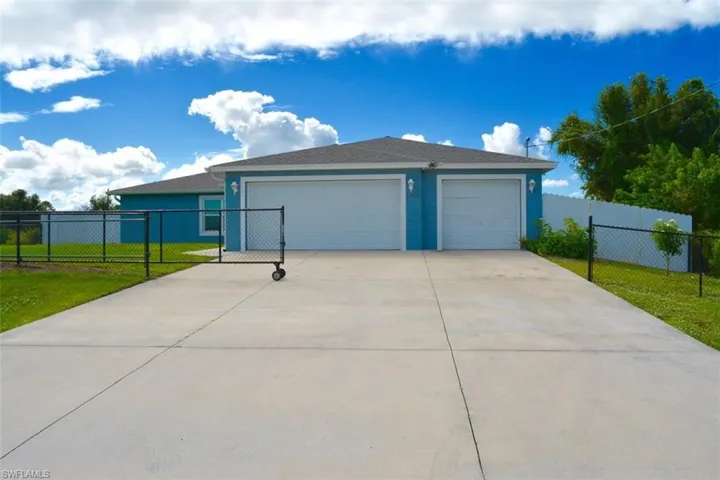 9006 Bamboo Cir, Labelle, Florida 33935
