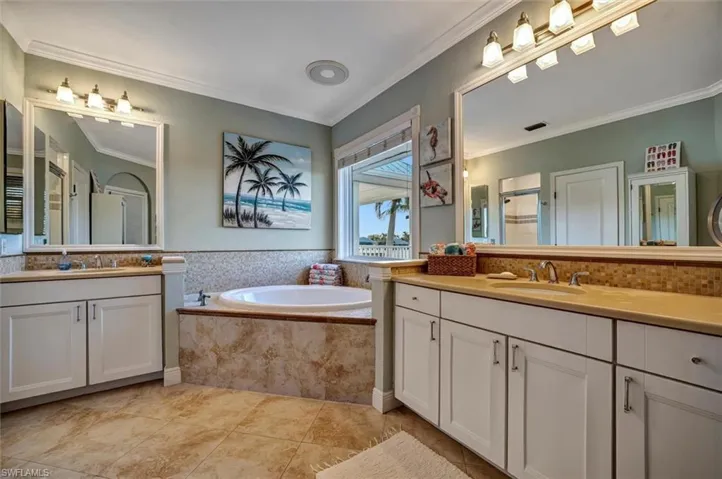 12360  McGregor Palms  DR, Fort Myers, FL 33908