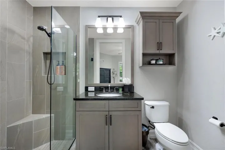 7801 Hawthorne Dr 2701, Naples, Florida 34113