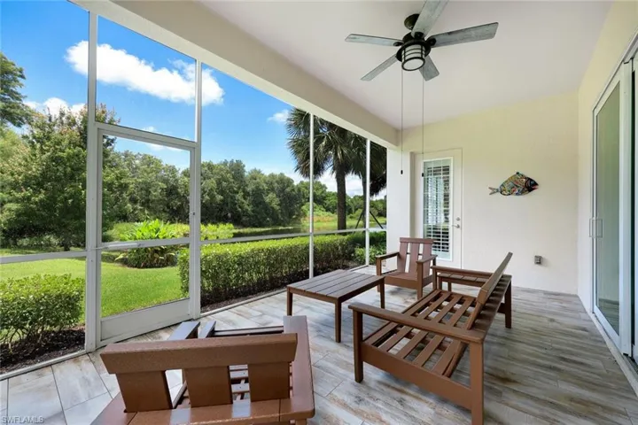 7801 Hawthorne Dr 2701, Naples, Florida 34113