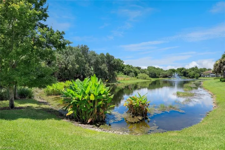 7801 Hawthorne Dr 2701, Naples, Florida 34113