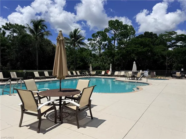 7801 Hawthorne Dr 2701, Naples, Florida 34113
