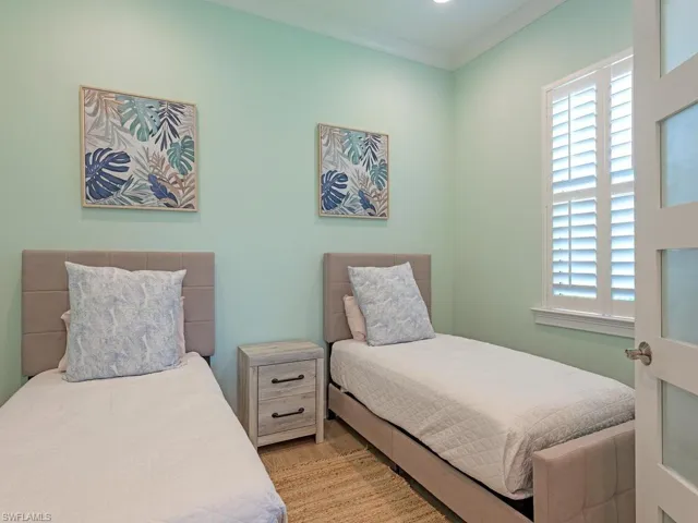 6331  Arriba  AVE, Naples, FL 34113